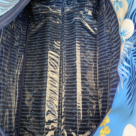 Vintage ✈️Roxy Hawaiian Print Large Duffle Bag roll Suitcase *READ Like New - Picture 5 of 7